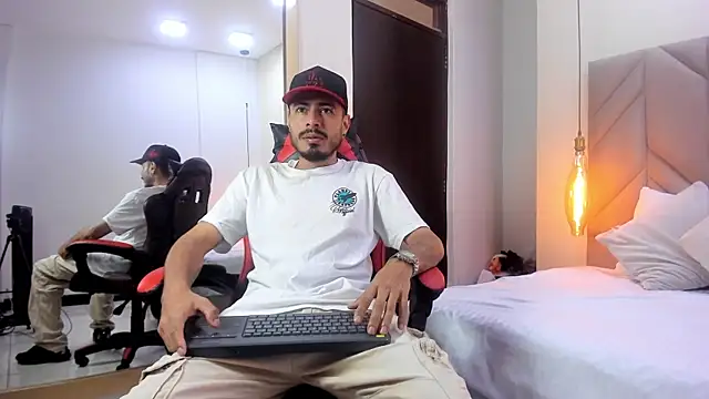 MatthewCullen online show from 04/13/26, 07:52