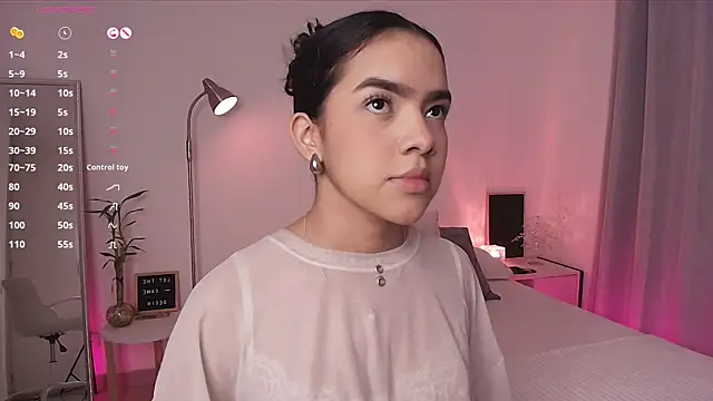 Snapshot of fluffycurls chatting on 02/15/26, 11:30 fluffycurls online show from 02/15/26, 11:30