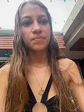 Vanneskk online show from 04/08/26, 09:04