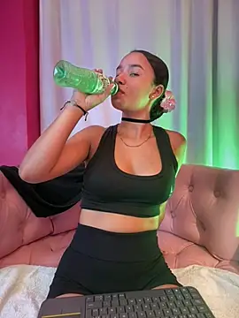 ZoeyFierce online show from 02/02/26, 02:05