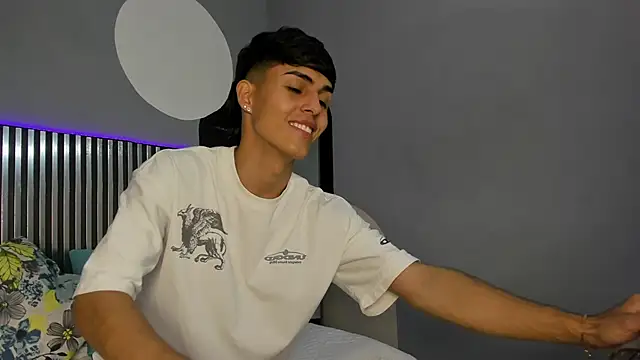 Ethan Jamees online show from 01/17/26, 07:39