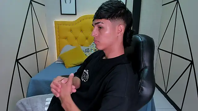 Ethan Jamees online show from 02/06/26, 08:12