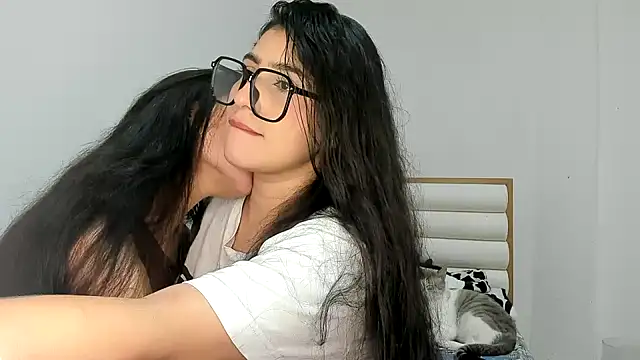 ROUS SWEET  online show from 04/05/26, 02:20