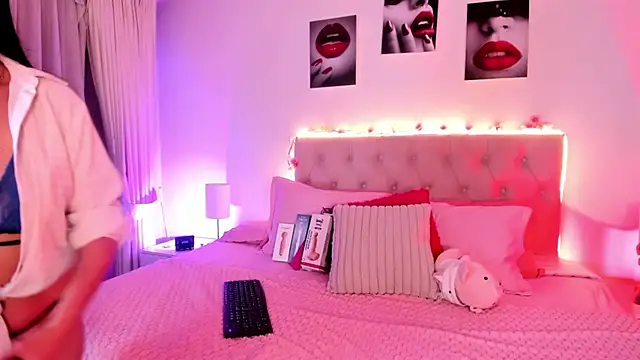 Charlotte rider  online show from 12/16/25, 03:55