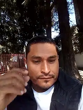 cristian112090 online show from 12/20/25, 05:42