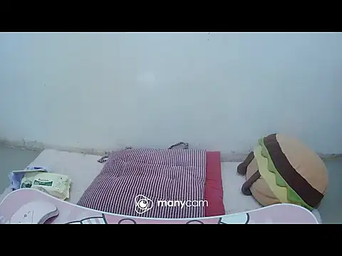 hottiemama69 online show from 12/15/25, 04:28