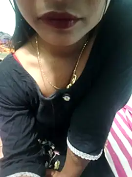 Zoyaa-Zubair online show from 02/11/26, 06:13