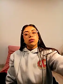 Violett  Rose online show from 12/01/25, 02:27