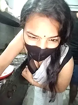 Snapshot of hotty_ragini chatting on 12/16/25, 03:17 hotty ragini online show from 12/16/25, 03:17