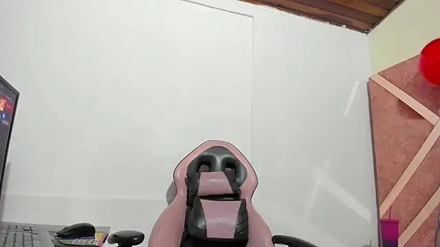 Valeria gil  online show from 02/15/26, 03:25