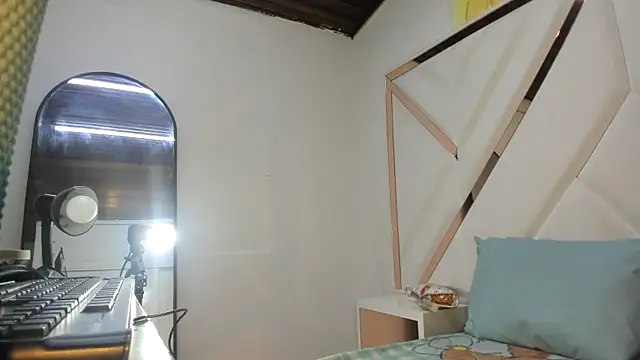 Valeria gil  online show from 05/28/26, 03:15