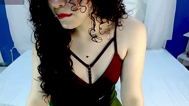 zahira1 online show from 12/22/25, 05:43