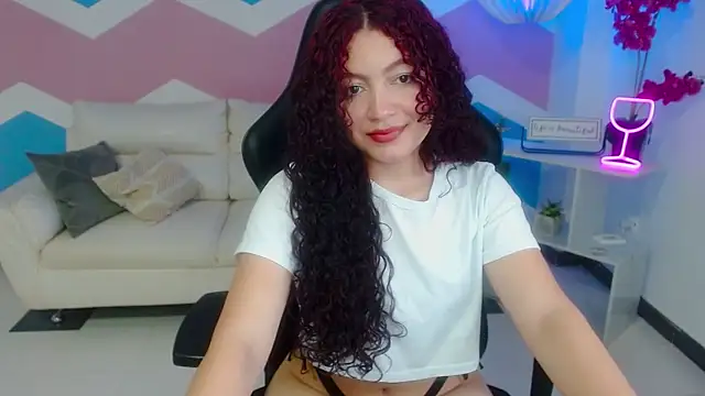 Snapshot of zahira1 chatting on 01/18/26, 05:50 zahira1 online show from 01/18/26, 05:50