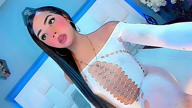 ShantyMiilan online show from 02/06/26, 05:12