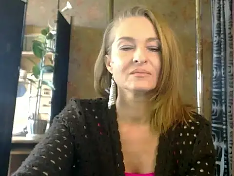 Soniakiss online show from 03/29/26, 01:44