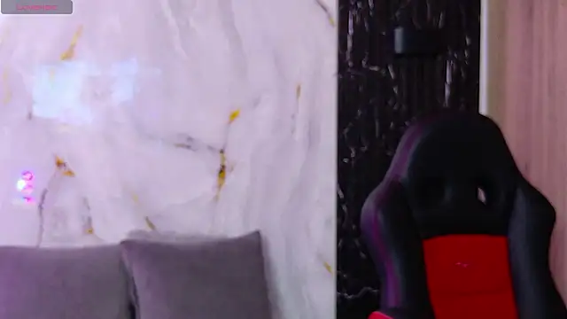 ChloeHolmes online show from 03/19/26, 10:19