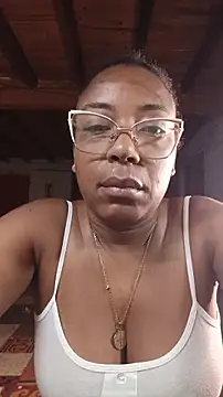 Snapshot of ChanneldelaCroix chatting on 04/14/26, 10:10 ChanneldelaCroix online show from 04/14/26, 10:10