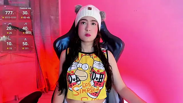 Snapshot of AntonellaLeon_ chatting on 12/19/25, 03:46 AntonellaLeon online show from 12/19/25, 03:46