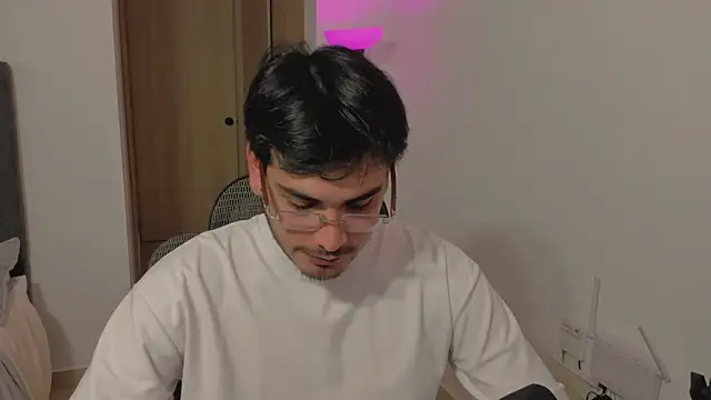 Snapshot of thiaann chatting on 08/07/26, 12:23 thiaann online show from 08/07/26, 12:23