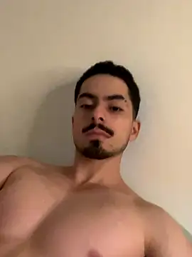 usuario02746 online show from 11/29/25, 04:48