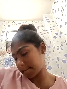 Cute diya023 online show from 06/11/26, 03:04