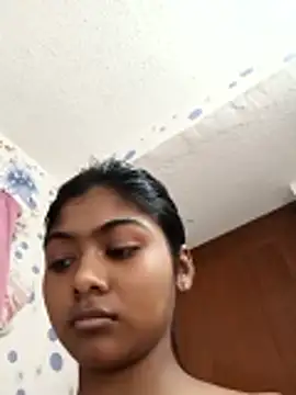 Cute diya023 online show from 06/15/26, 03:09