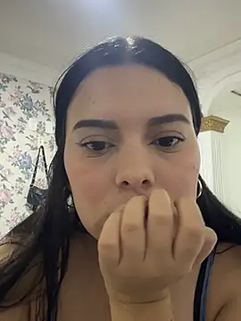 sweet ruby  online show from 05/11/26, 03:01