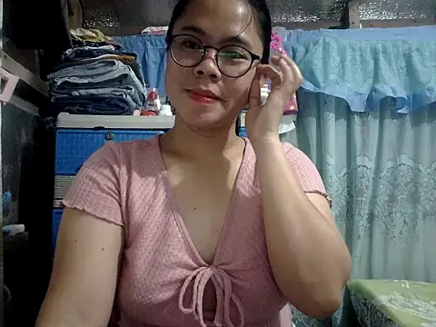 xxdreamgirl69 online show from 05/06/26, 10:26