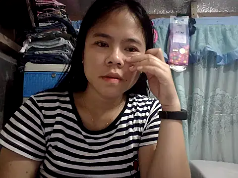 xxdreamgirl69 online show from 05/14/26, 04:41
