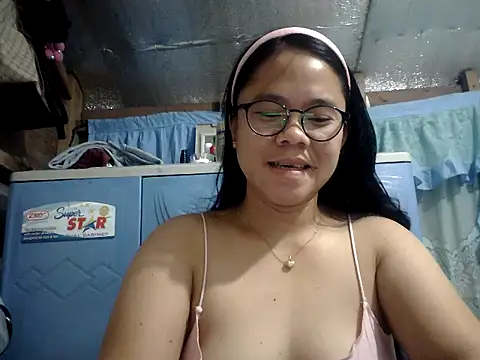 xxdreamgirl69 online show from 07/10/26, 11:07