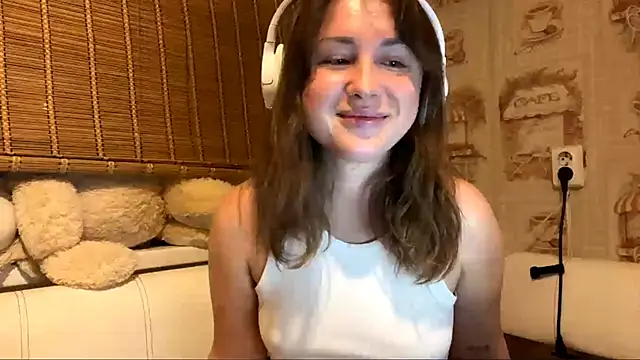 Snapshot of Tessa_Muse chatting on 11/29/25, 03:48 Tessa Muse online show from 11/29/25, 03:48