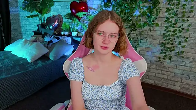 Snapshot of Mia_Mooore chatting on 02/09/26, 01:26 Mia Mooore online show from 02/09/26, 01:26