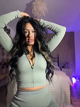 Lolaxox  online show from 01/09/26, 06:10