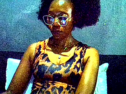 PreettyTee online show from 04/17/26, 02:14