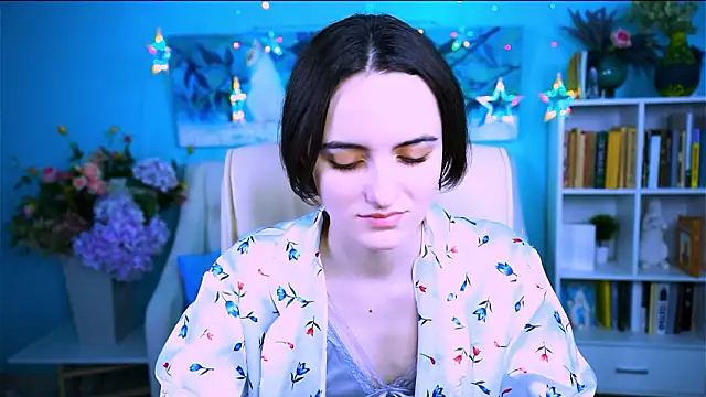 KateWillows online show from 02/04/26, 04:07