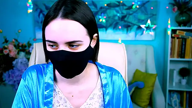 KateWillows online show from 03/26/26, 04:18