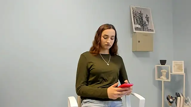 Snapshot of ShelieThetford chatting on 11/30/25, 06:06 ShelieThetford online show from 11/30/25, 06:06