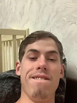 FreeRich online show from 12/22/25, 02:08