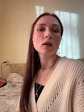 ZaraHill online show from 12/01/25, 03:55