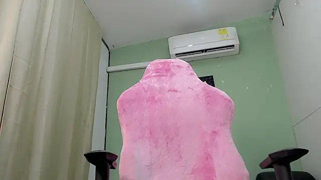 Mishell hot  online show from 01/10/26, 07:59