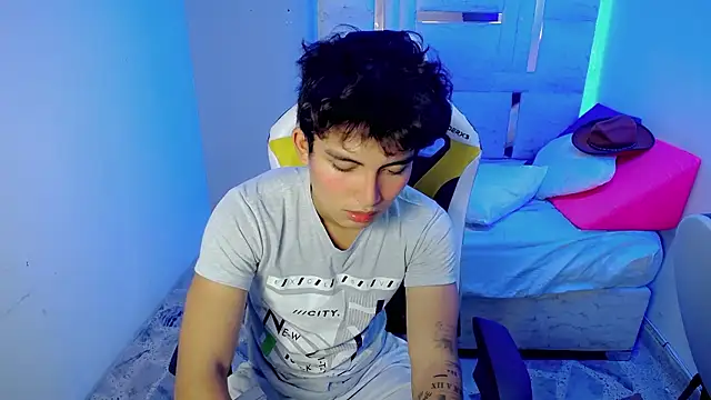 Green XoX online show from 01/12/26, 02:11