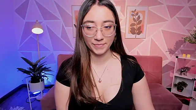 Snapshot of SwettieSammy chatting on 07/18/26, 02:43 SwettieSammy online show from 07/18/26, 02:43