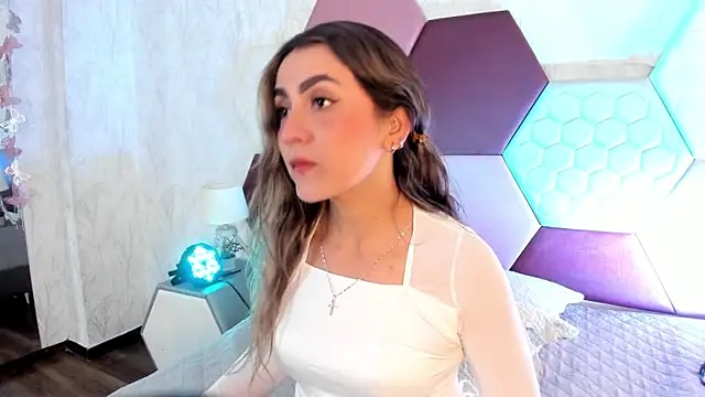 AriaRous online show from 01/10/26, 03:47