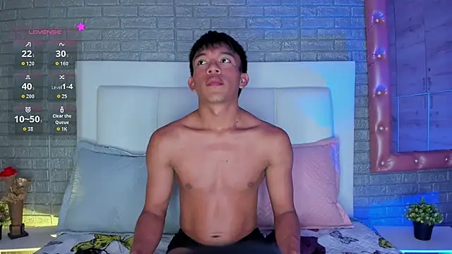 santinaughty online show from 01/11/26, 01:54