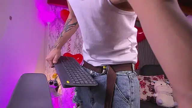 Jake beach  online show from 02/14/26, 04:09