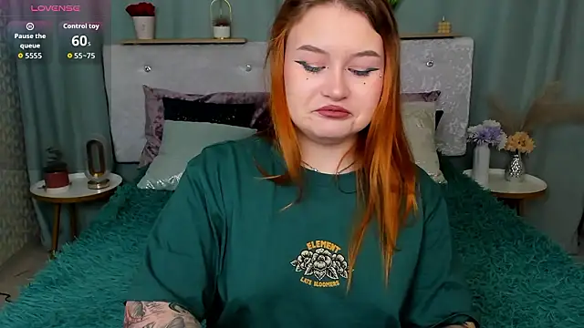 MilanaXHoney online show from 02/02/26, 12:53