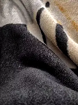 TwinklyBasket897 online show from 12/14/25, 04:34