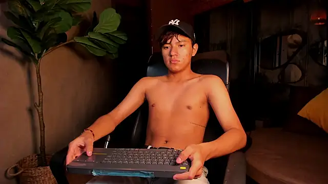 isaac grimm online show from 03/03/26, 03:34