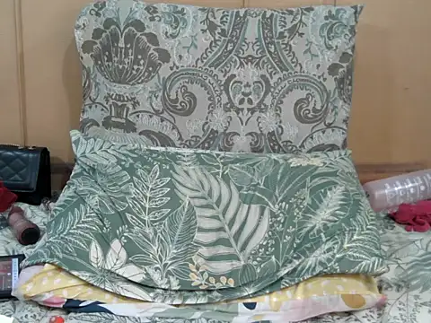 naughty horny bitch online show from 02/16/26, 07:04