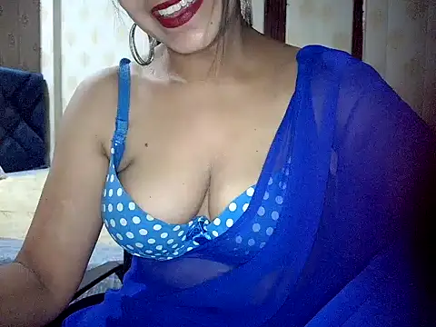 Hotronita123 online show from 07/02/26, 05:41